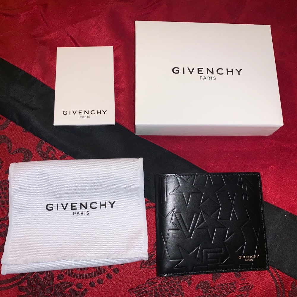 Givenchy bifold wallet